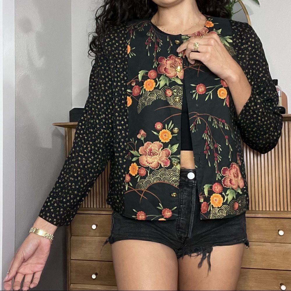 Button Front Long Sleeve Blouse - Picture 3 of 7